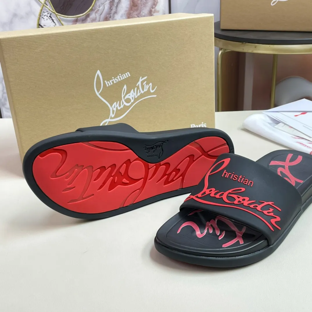 [CL red sole shoes] P: 300💰 size 38-45 Men's classic slippers, made on the official website 1:1, the original factory specializes in original materials ➖ OEM 3D printing pattern production ➖ Ultra-light non-slip outsole. Super fashionable and super comfortable, handsome on the feet, a must-have for men in summer! !